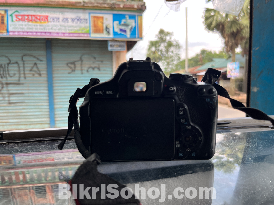 Camera canon700d